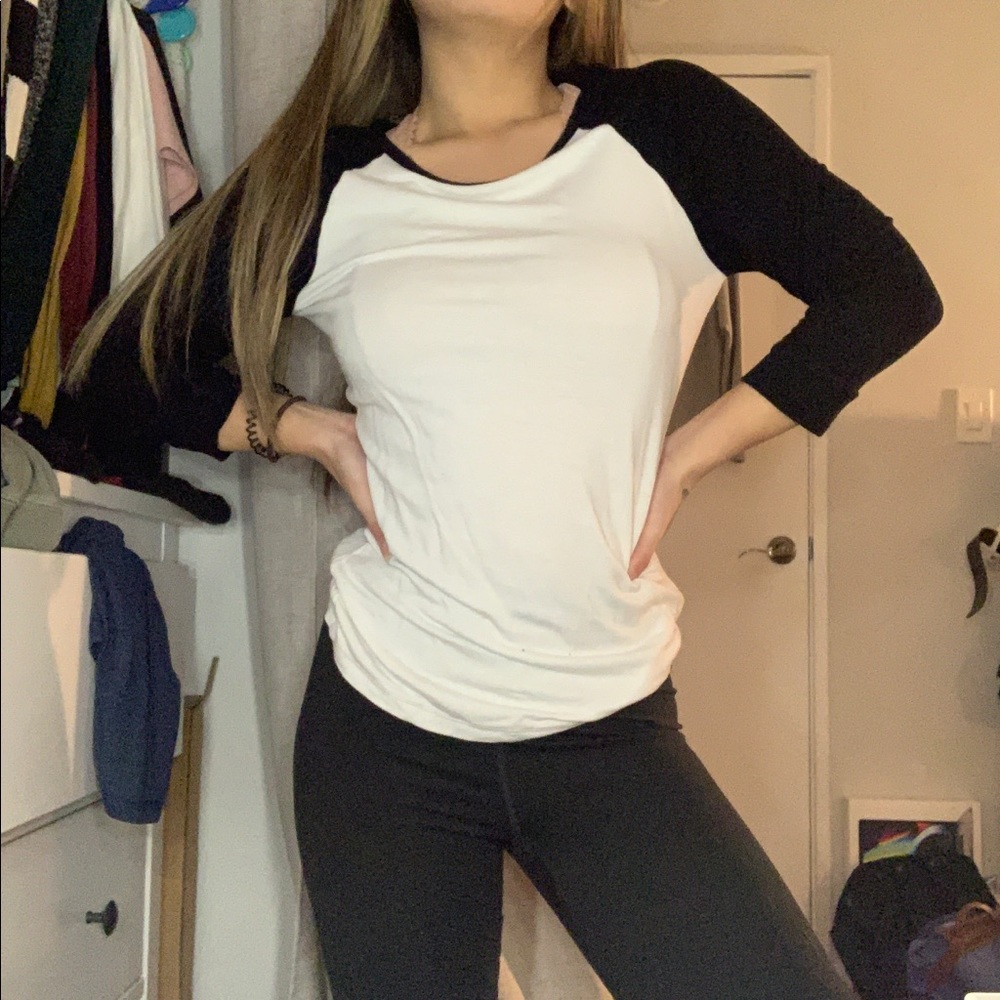 Basic baseball tee